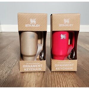 Stanley Mini Quencher Ornament Keychain Set In Red Delicious & Honey Talks